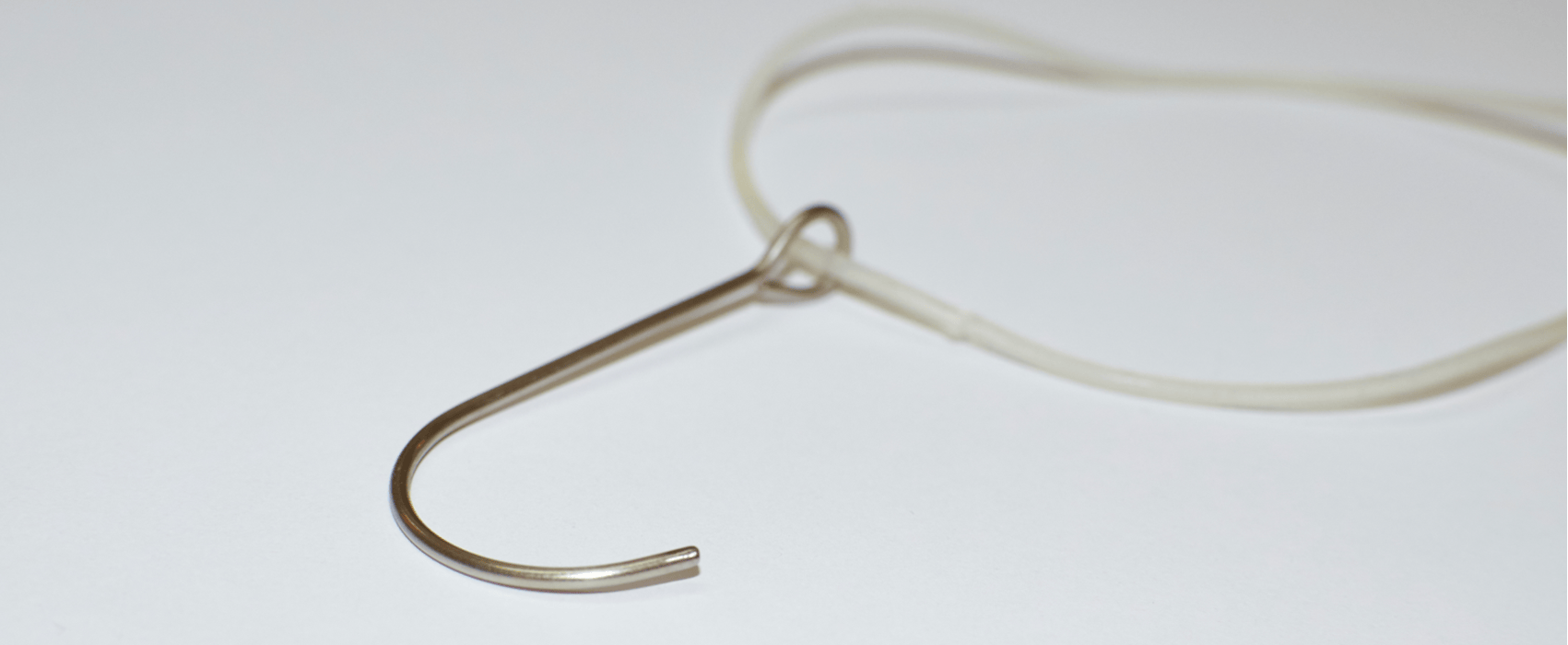 Retractor for surgery